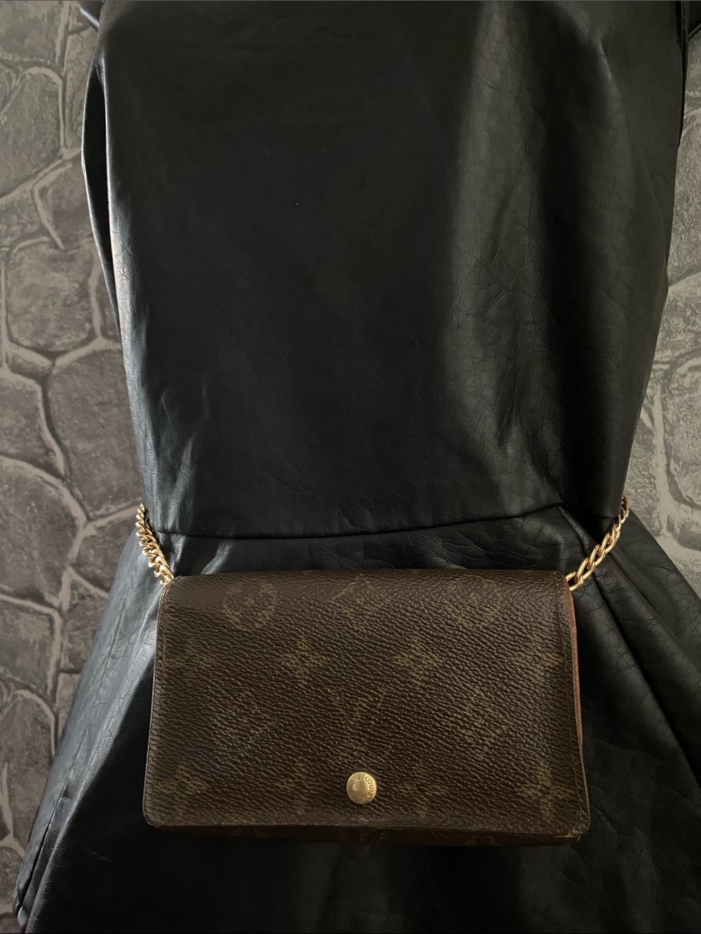 Authentic Louis Vuitton Monogram Bifold Zippy Wallet - Picture 4 of 15